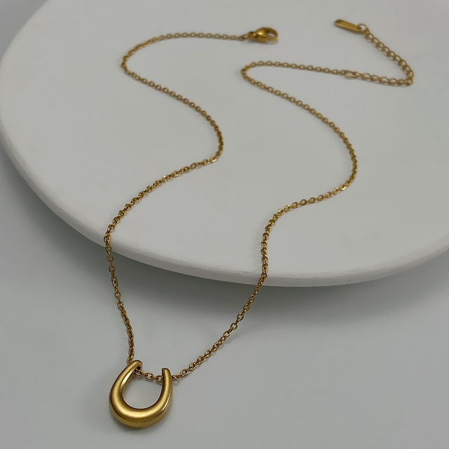 Horseshoe Necklace