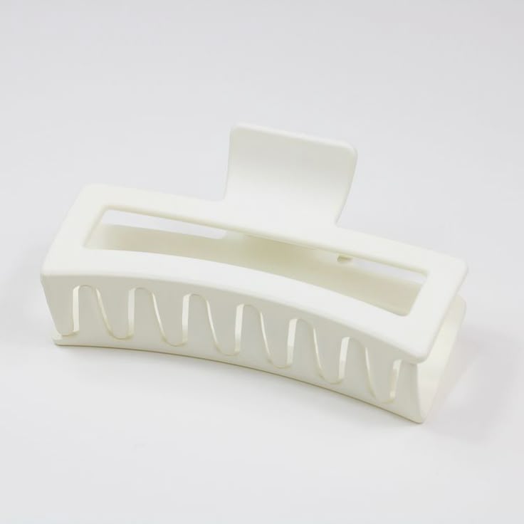 Trendy Rectangle Claw Clip – Minimalist Hair Essential